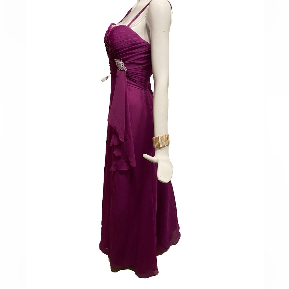 DaVinci | Size 12 | Purple long dress | Prom | Gala | Wedding | Evening Gown - Picture 4 of 10
